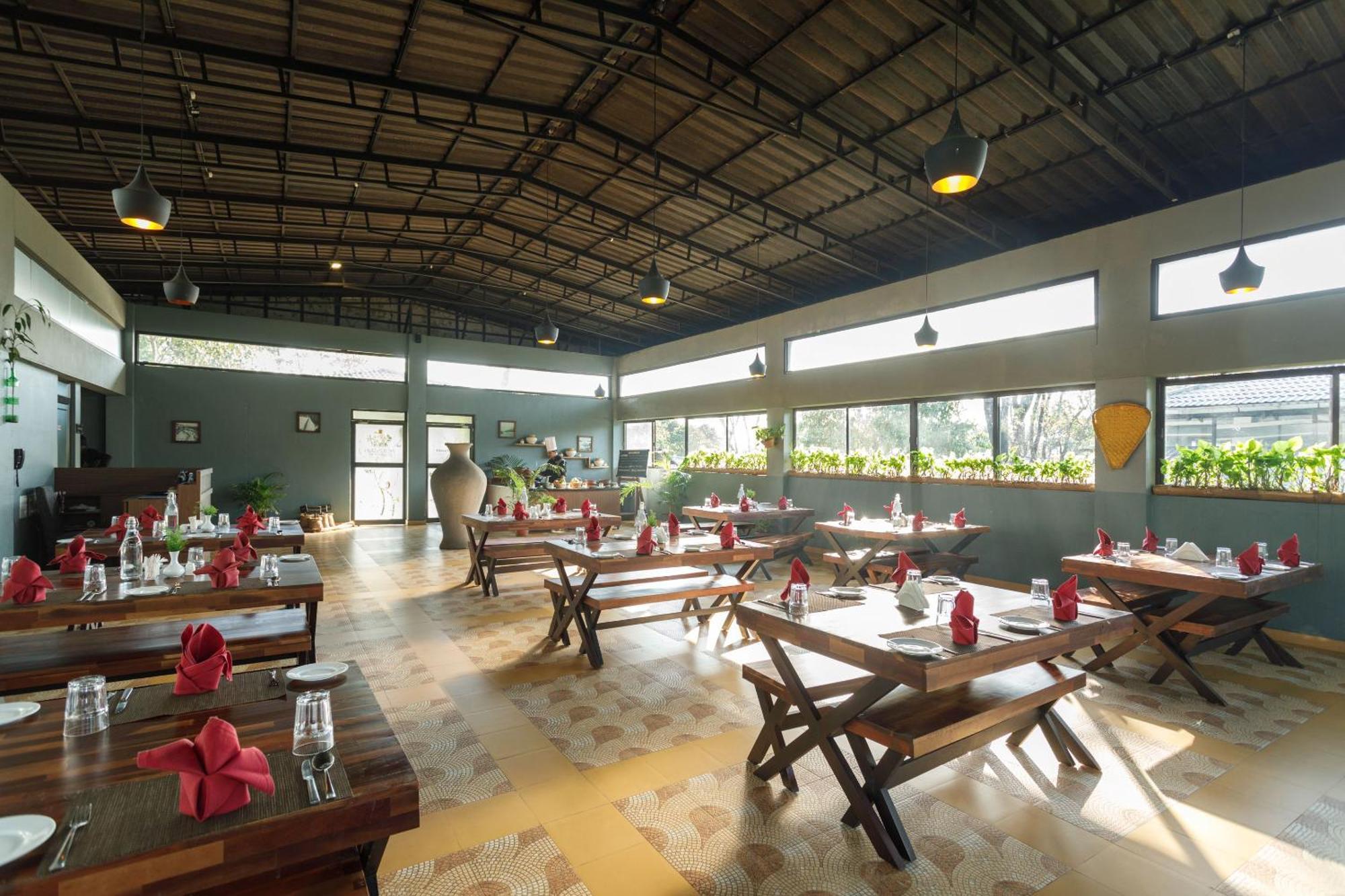The Mountain Courtyard Thekkady Hotel Buitenkant foto
