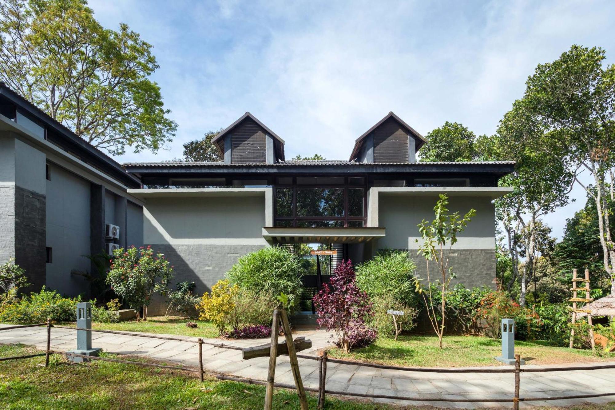 The Mountain Courtyard Thekkady Hotel Buitenkant foto