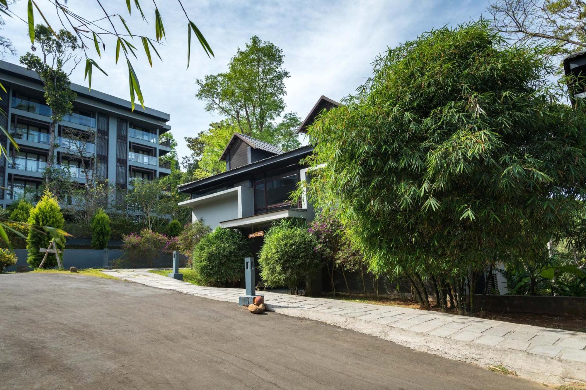 The Mountain Courtyard Thekkady Hotel Buitenkant foto