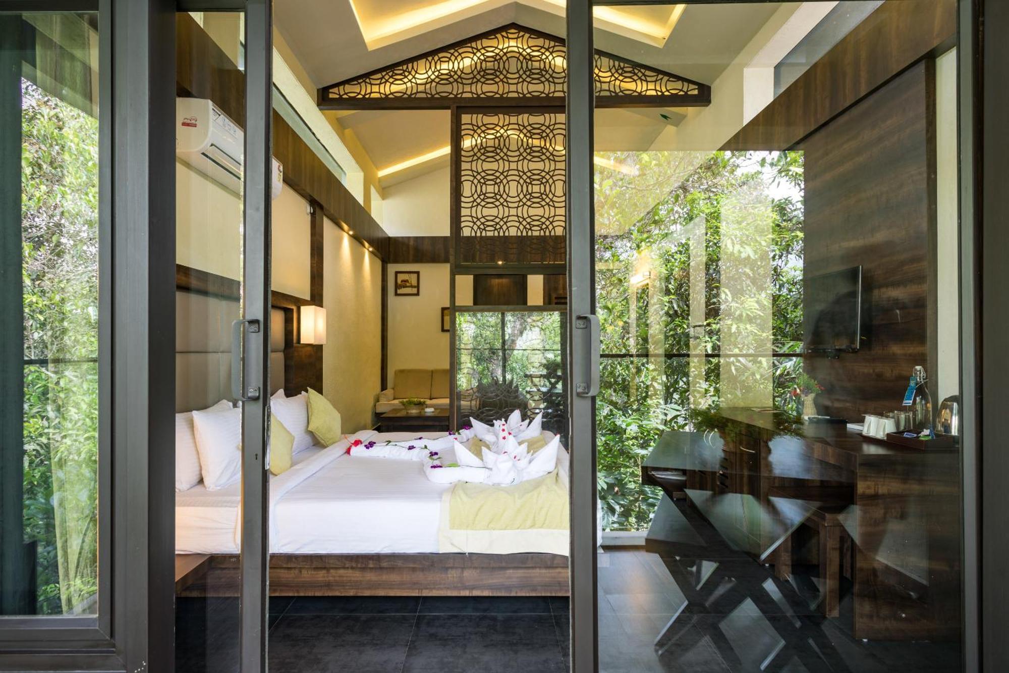 The Mountain Courtyard Thekkady Hotel Buitenkant foto