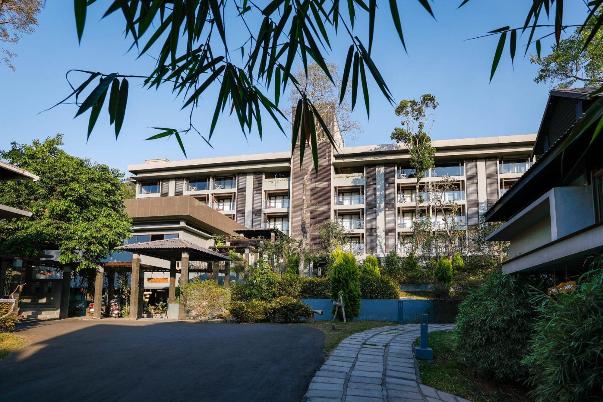 The Mountain Courtyard Thekkady Hotel Buitenkant foto