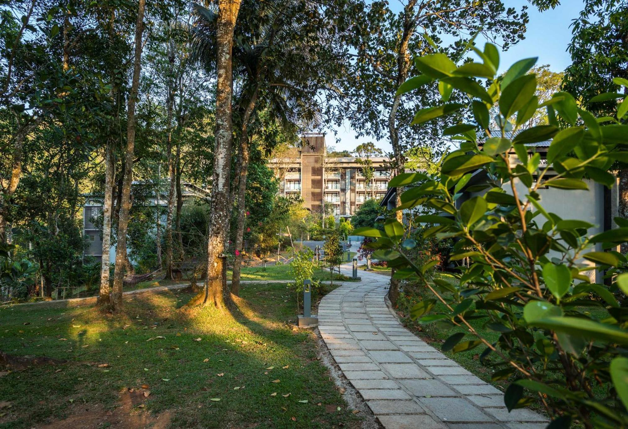 The Mountain Courtyard Thekkady Hotel Buitenkant foto