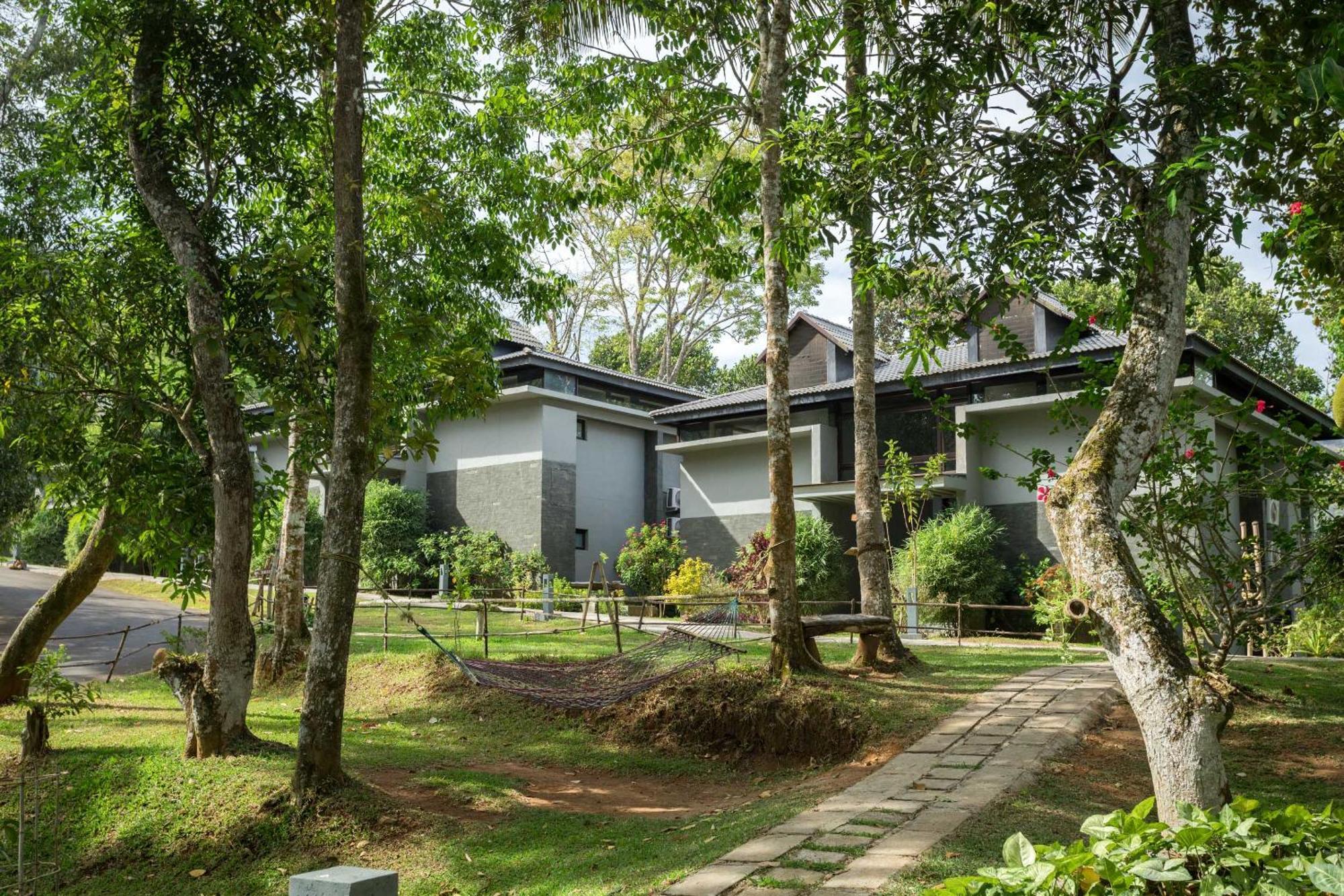 The Mountain Courtyard Thekkady Hotel Buitenkant foto