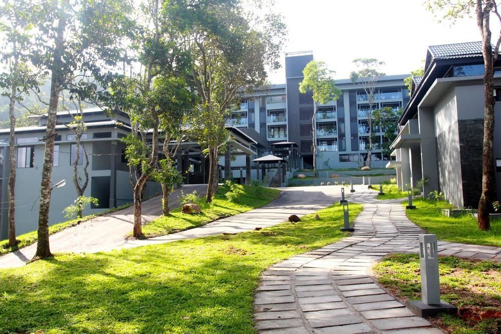 The Mountain Courtyard Thekkady Hotel Buitenkant foto